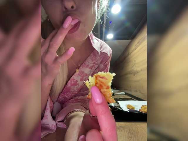 Katerina-space's BongaCams show and profile