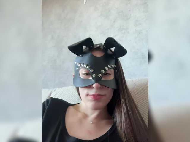 le modèle apple15promax est en webcam porno dans un show sur le site bongacams, il possède les tags suivants: White/Caucasian,Brunette,Shaved