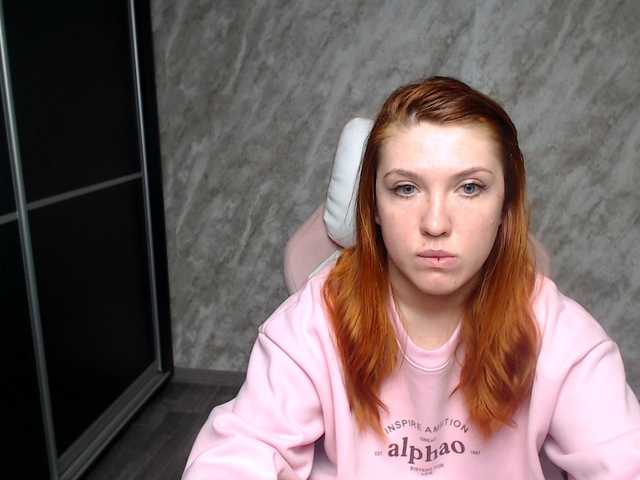 Regimasmile's BongaCams show and profile