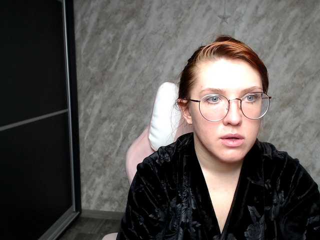 Regimasmile's BongaCams show and profile