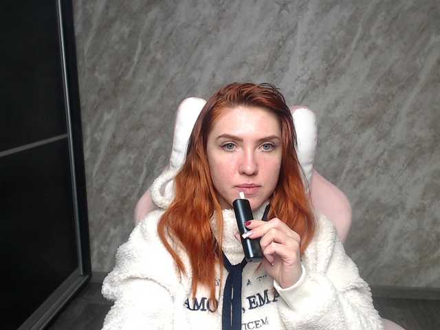 Regimasmile's BongaCams show and profile