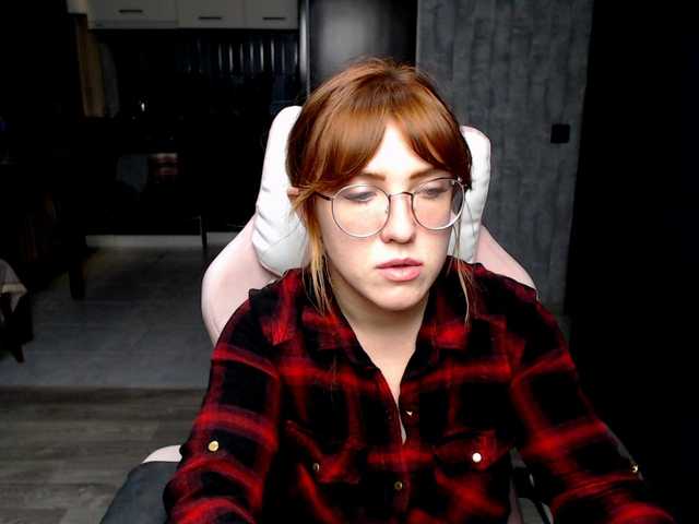 Offline Regimasmile on BongaCams