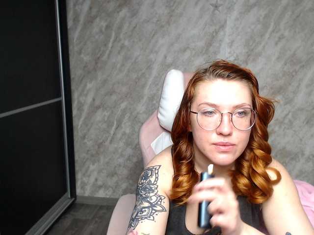 Regimasmile's BongaCams show and profile