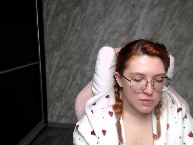 Regimasmile's BongaCams show and profile