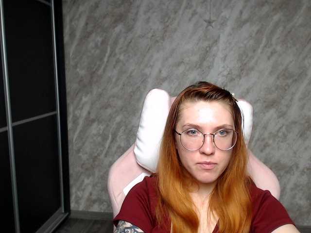 Regimasmile's BongaCams show and profile