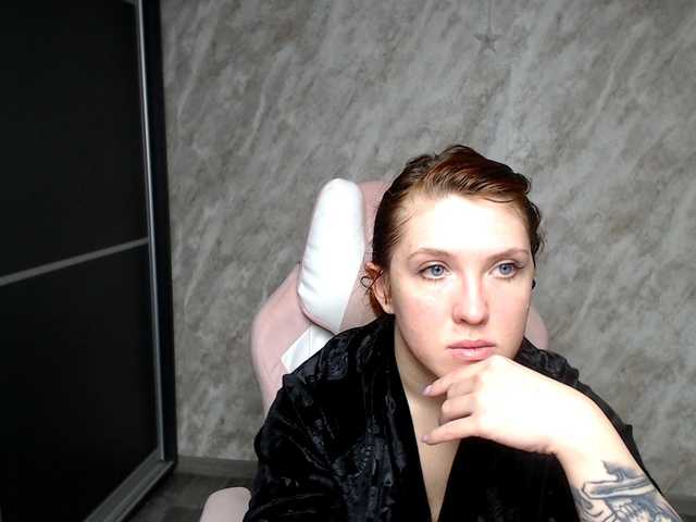 Regimasmile's BongaCams show and profile