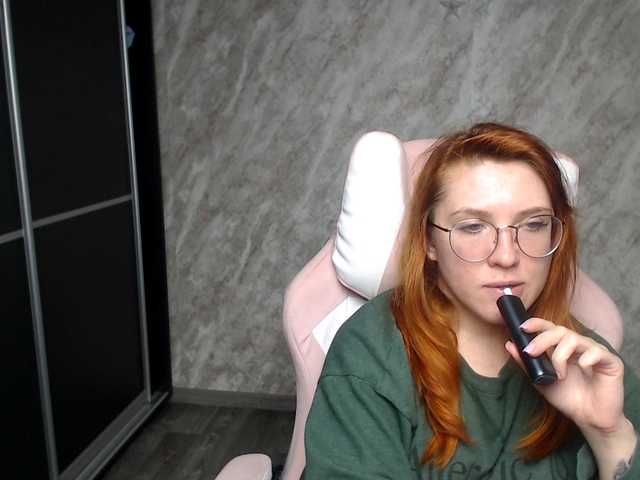 Regimasmile's BongaCams show and profile