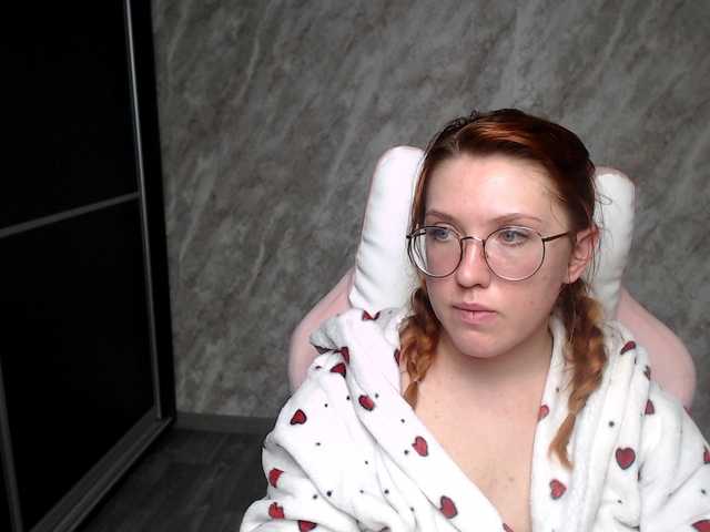 Regimasmile's BongaCams show and profile