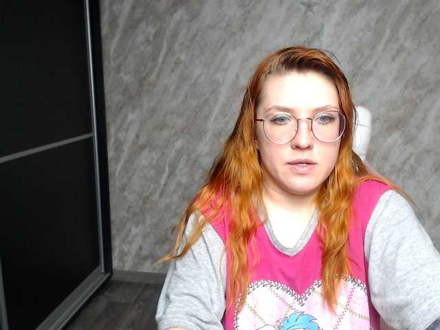 Regimasmile's BongaCams show and profile