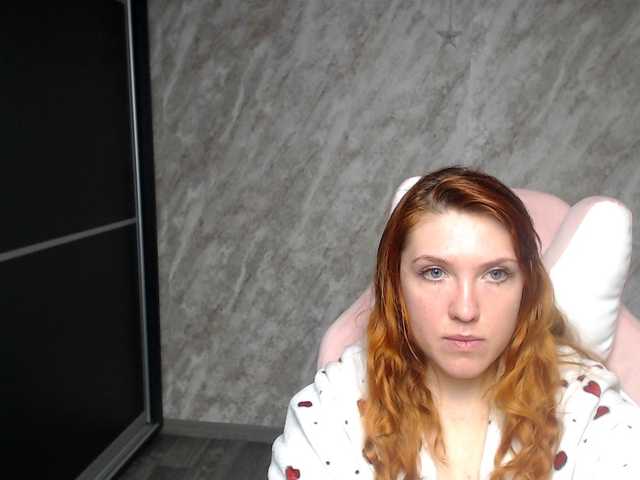 Regimasmile's BongaCams show and profile