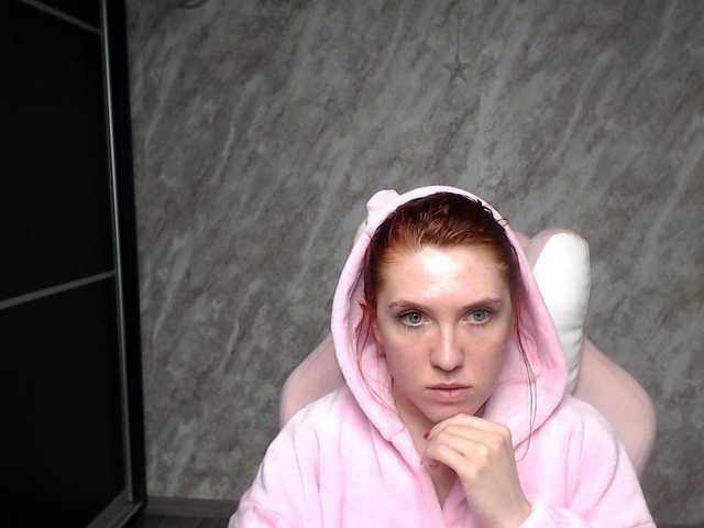 Regimasmile's BongaCams show and profile