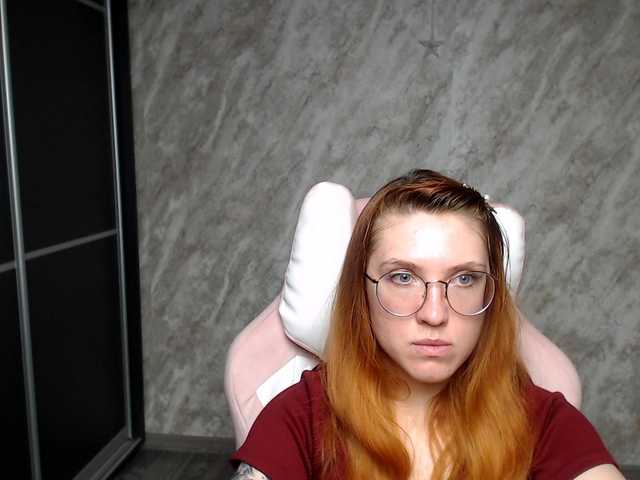 Regimasmile's BongaCams show and profile