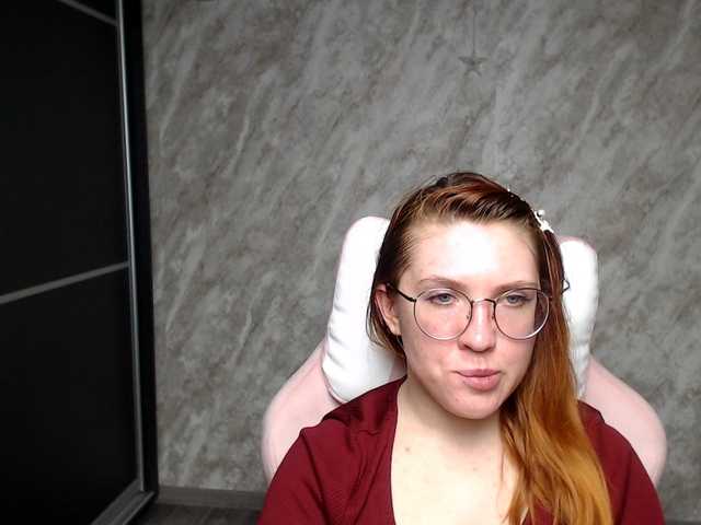 Regimasmile's BongaCams show and profile