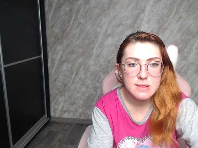 Regimasmile's BongaCams show and profile