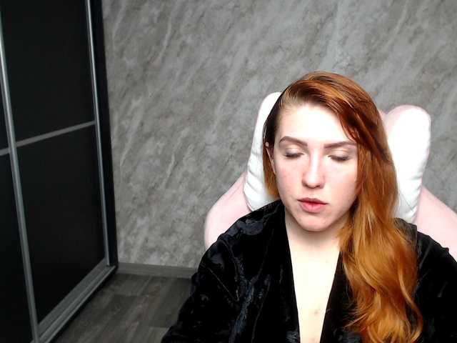 Regimasmile's BongaCams show and profile