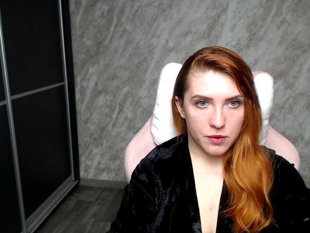 Regimasmile's BongaCams show and profile