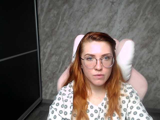 Regimasmile's BongaCams show and profile