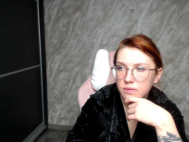 Regimasmile's BongaCams show and profile