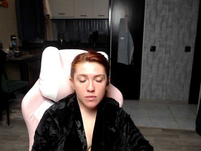 Regimasmile's BongaCams show and profile