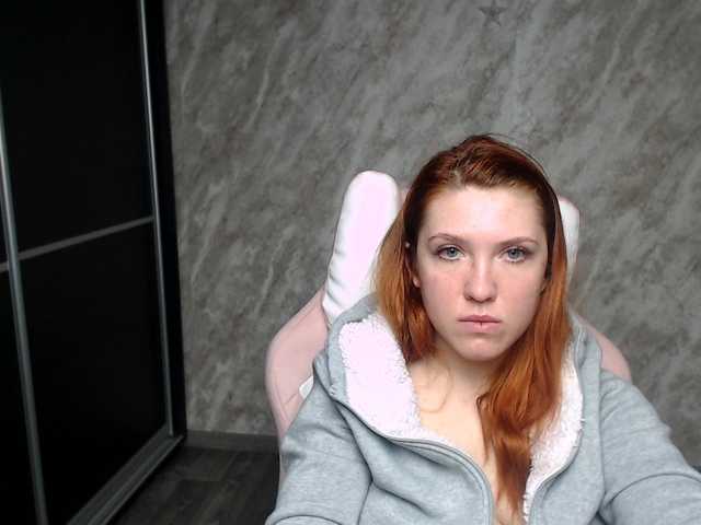 Regimasmile's BongaCams show and profile