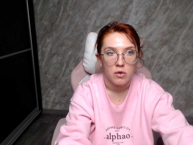 Regimasmile's BongaCams show and profile