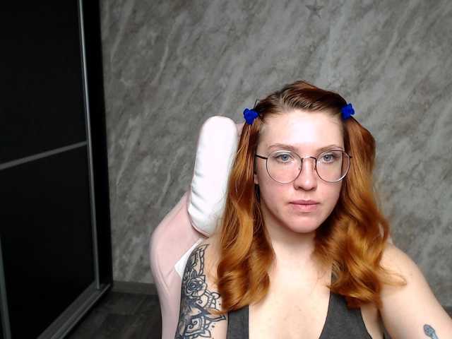 Regimasmile's BongaCams show and profile