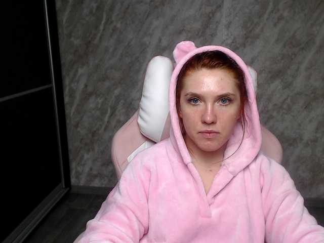 Regimasmile's BongaCams show and profile