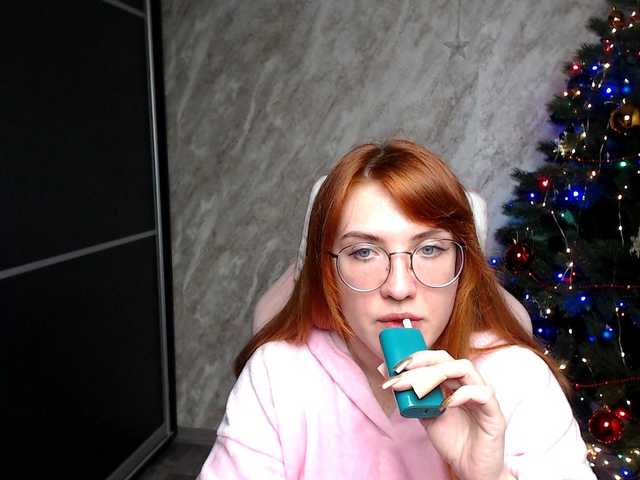 Regimasmile's BongaCams show and profile