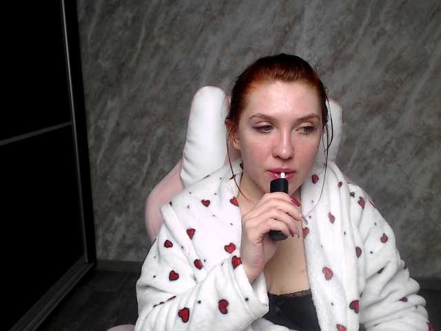 Regimasmile's BongaCams show and profile