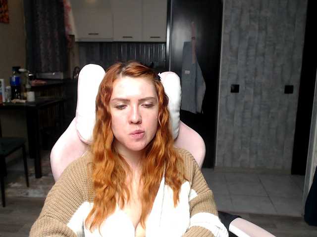 Regimasmile's BongaCams show and profile