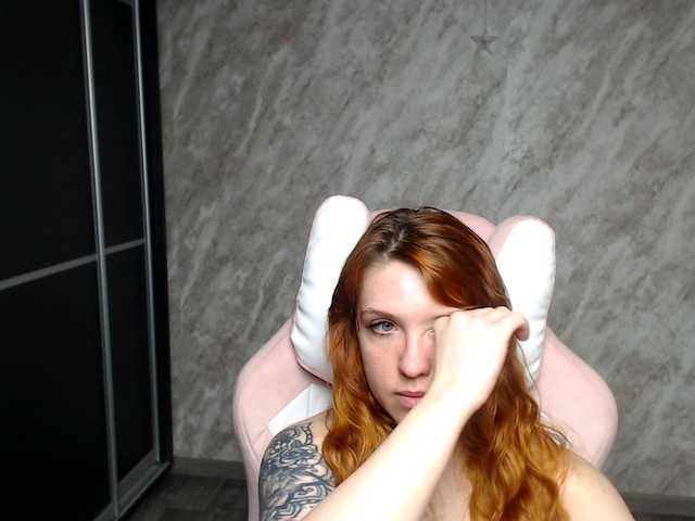 Regimasmile's BongaCams show and profile