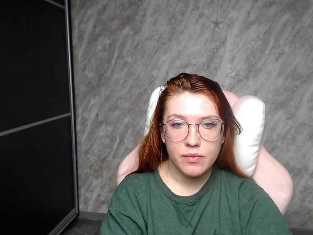 Regimasmile's BongaCams show and profile