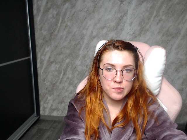 Regimasmile's BongaCams show and profile