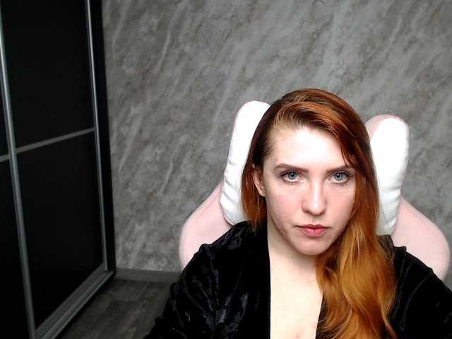 Regimasmile's BongaCams show and profile