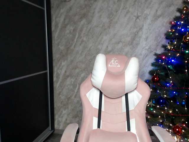 Regimasmile's BongaCams show and profile