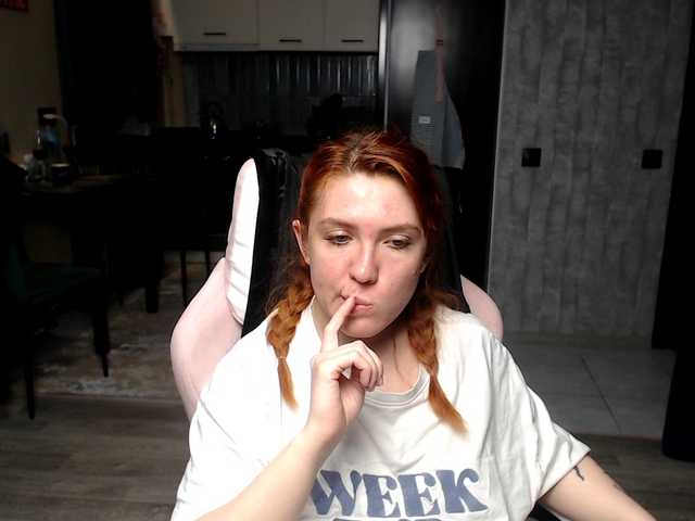 Regimasmile's BongaCams show and profile