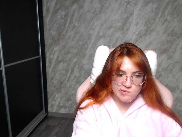 Regimasmile's BongaCams show and profile