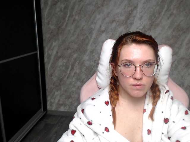 Regimasmile's BongaCams show and profile