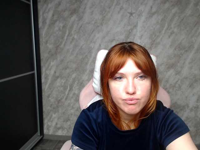 Regimasmile's BongaCams show and profile