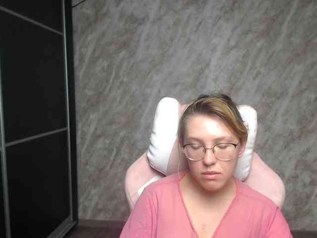 free webcam show Regimasmile