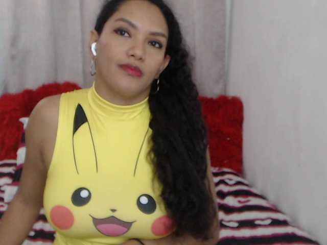 KarlieK's BongaCams show and profile