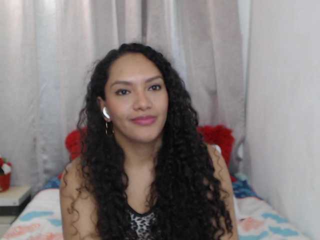 KarlieK's BongaCams show and profile