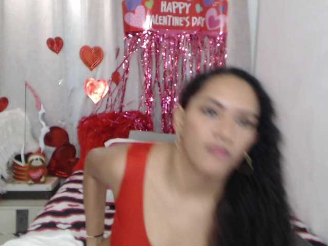 KarlieK's BongaCams show and profile
