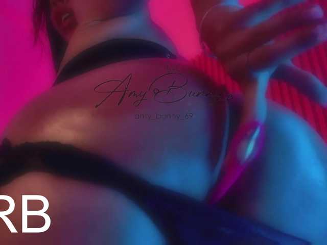 AmyBunnyy's BongaCams show and profile