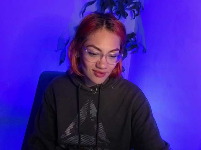 venusjade Live Cam on BongaCams