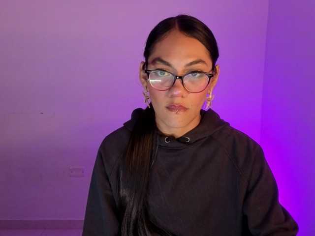 venusjade's BongaCams show and profile