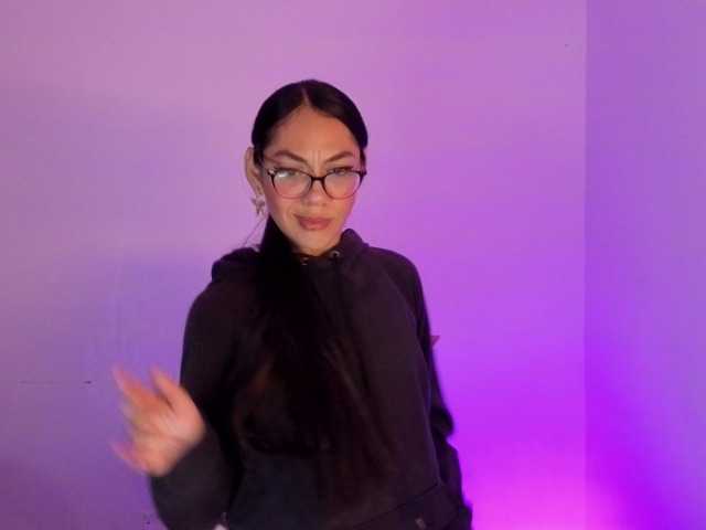 venusjade's BongaCams show and profile