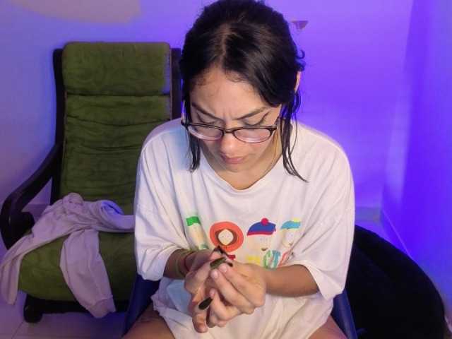 venusjade's BongaCams show and profile