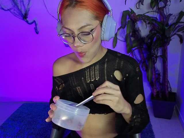 venusjade webcam bongacams model stream image