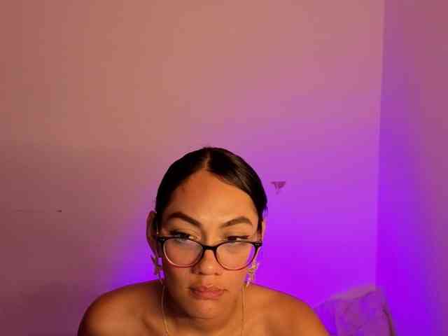 venusjade Live Webcam on BongaCams